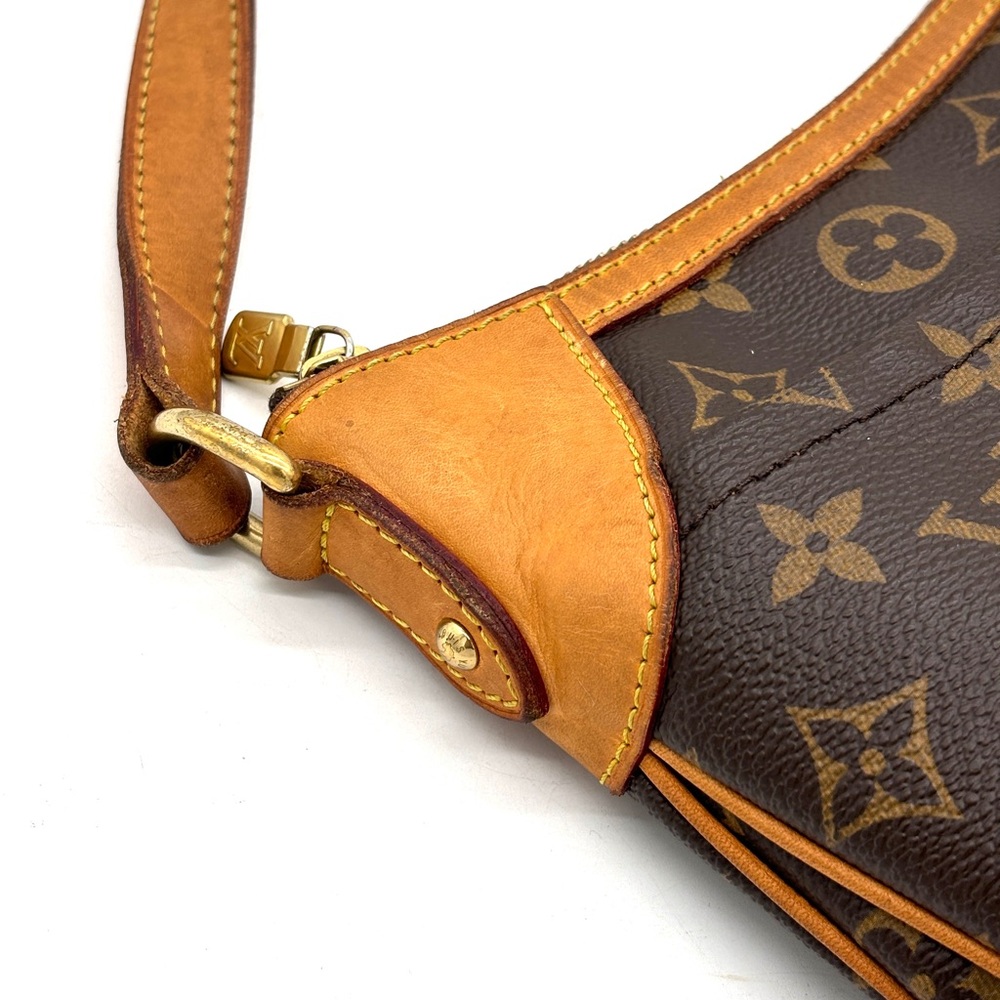 Auth. Louis Vuitton Odeon PM Monogram PVC Leather Shoulder Bag - Picture 8 of 16
